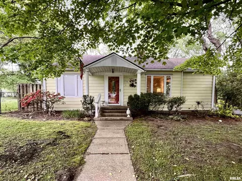 119 N Sims St, Royalton, IL 62983