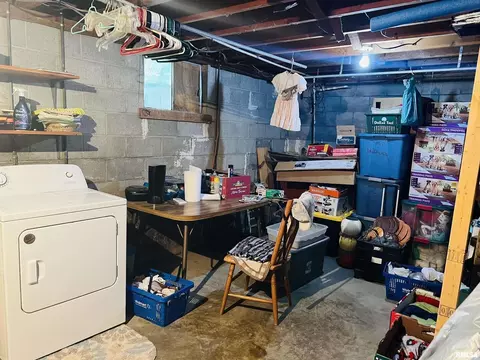 460 Old Broughton Rd, Eldorado, IL 62930 photo 12