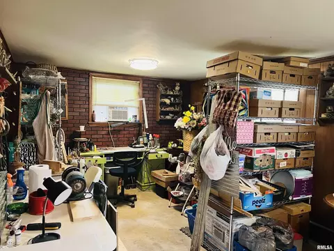 460 Old Broughton Rd, Eldorado, IL 62930 photo 11
