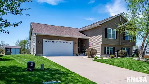 603 Stonebridge Blvd, Colona, IL 61241