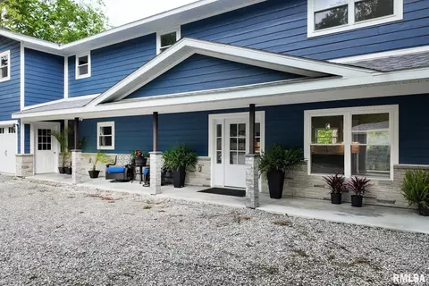75 Hill St, Creal Springs, IL 62922