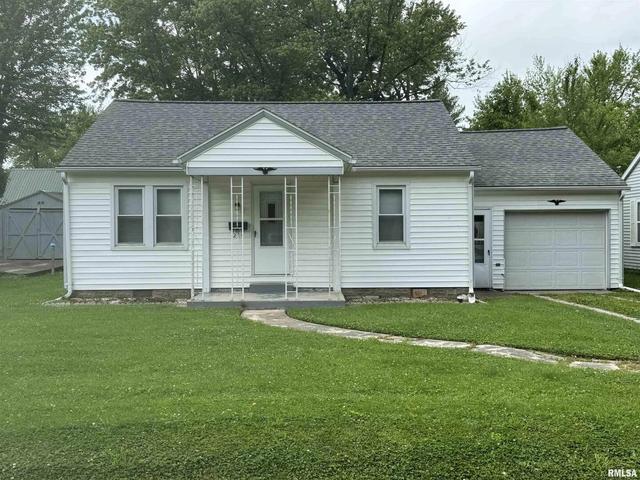 234 Austin St, Flora, IL 62839