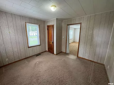 234 Austin St, Flora, IL 62839 photo 6
