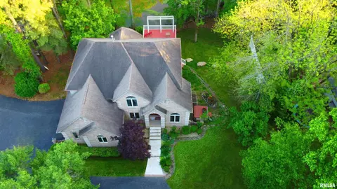 16 Conifer Ln, Murphysboro, IL 62966