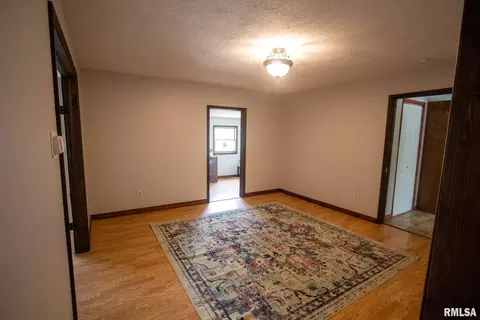 602 S Thomas St, Christopher, IL 62822 photo 53