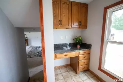 602 S Thomas St, Christopher, IL 62822 photo 40