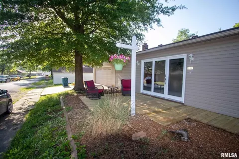 602 S Thomas St, Christopher, IL 62822 photo 6