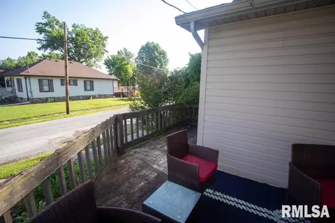 602 S Thomas St, Christopher, IL 62822 photo 18