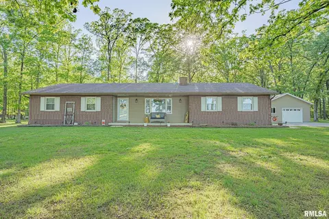 3717 Hotze Rd, Salem, IL 62881 photo 3