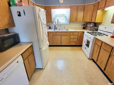 134 Fair Ave, Flora, IL 62839 photo 20