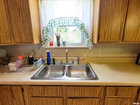 134 Fair Ave, Flora, IL 62839 photo 23