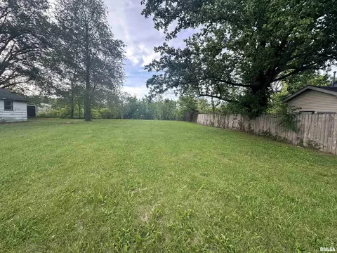 0000 W Church St, Benton, IL 62812
