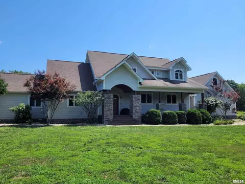 13036 Benton Camp Rd, Benton, IL 62812
