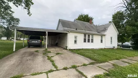 402 W Ernestine Ave, Christopher, IL 62822 photo 6