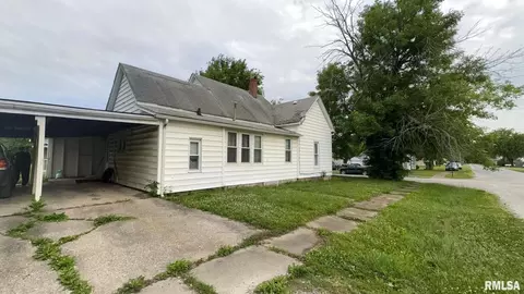 402 W Ernestine Ave, Christopher, IL 62822 photo 8