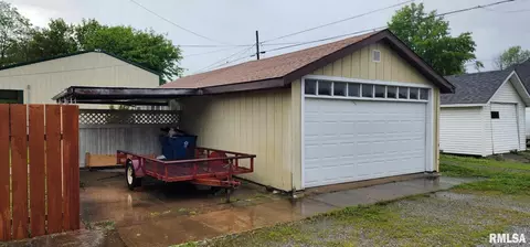 401 W Ray Ave, Christopher, IL 62822 photo 7
