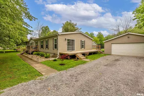213 Newman Dr, Herrin, IL 62948