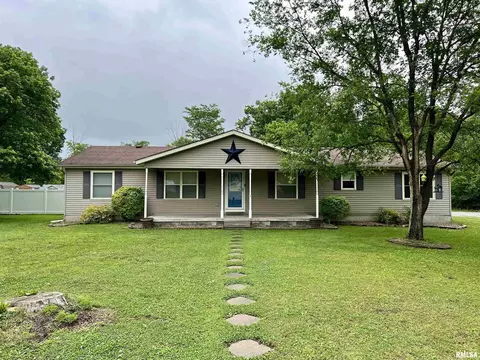 306 Kennedy Dr, West Frankfort, IL 62896