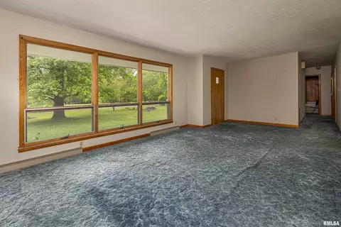 2904 N 12th St, Herrin, IL 62948 photo 5