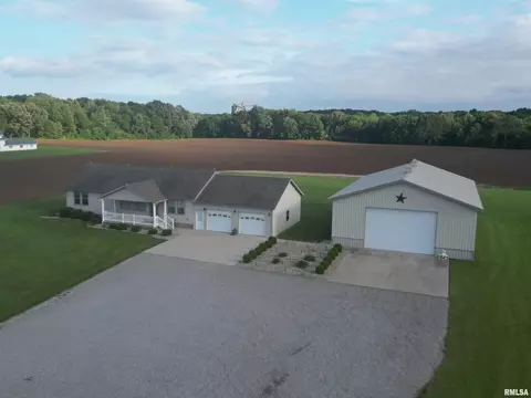 11786 State Route 14, Mcleansboro, IL 62859