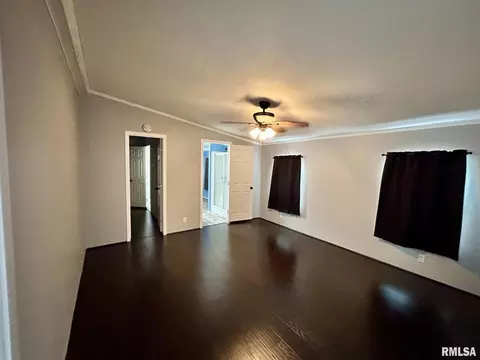 1505 E Pickett Ln, Marion, IL 62959 photo 5