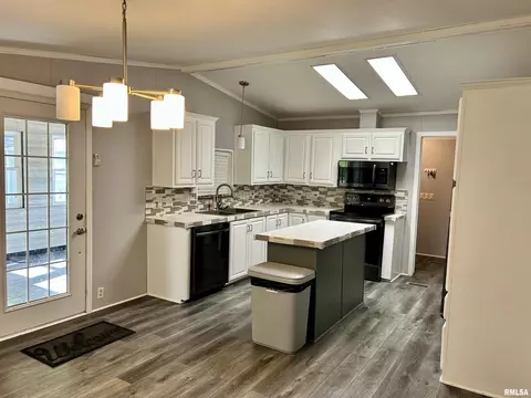 1505 E Pickett Ln, Marion, IL 62959 photo 23