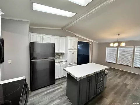1505 E Pickett Ln, Marion, IL 62959 photo 24