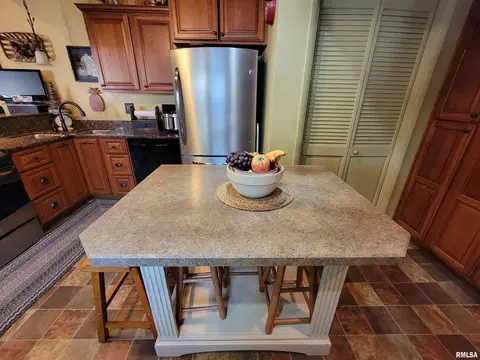 413 E 5th St, Flora, IL 62839 photo 33