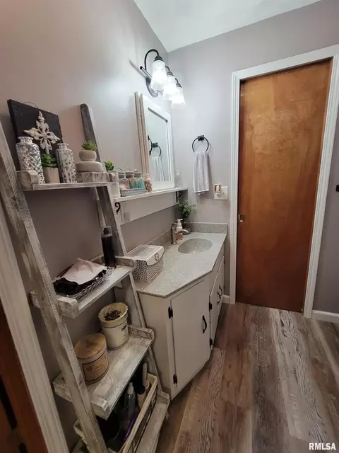 413 E 5th St, Flora, IL 62839 photo 65