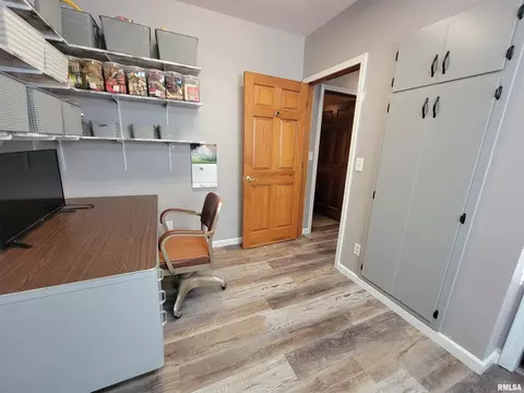 413 E 5th St, Flora, IL 62839 photo 73