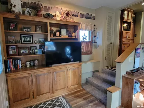 413 E 5th St, Flora, IL 62839 photo 42
