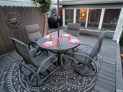 413 E 5th St, Flora, IL 62839 photo 9