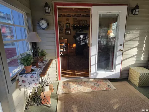 413 E 5th St, Flora, IL 62839 photo 77
