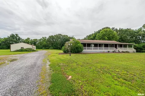 3282 Harco Rd, Harrisburg, IL 62946