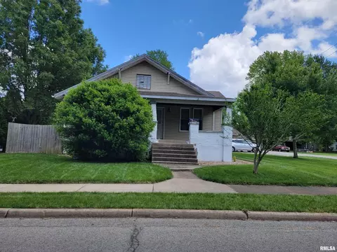 415 S Bentley St, Marion, IL 62959