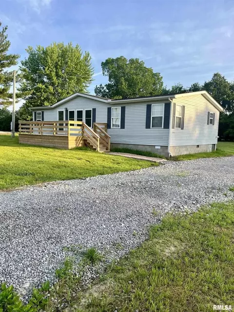 17227 Number 9 Blacktop Blacktop, West Frankfort, IL 62896