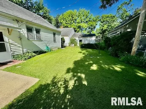 608 E 7th St, Centralia, IL 62801 photo 12