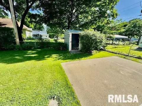 608 E 7th St, Centralia, IL 62801 photo 13
