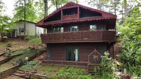 75 Bay Ridge Dr, Goreville, IL 62939