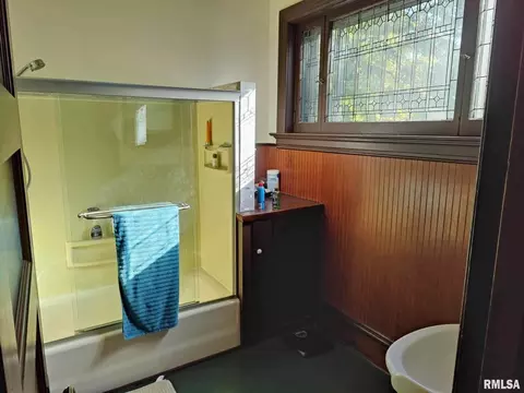 502 E Broadway, Centralia, IL 62801 photo 11