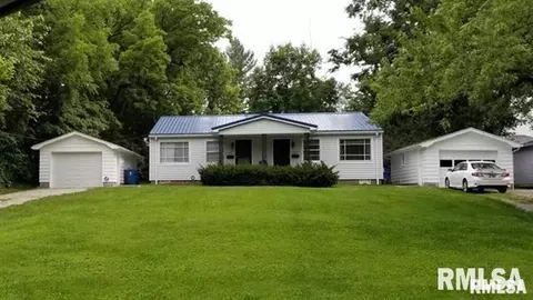 705 Maple St, Mount Vernon, IL 62864