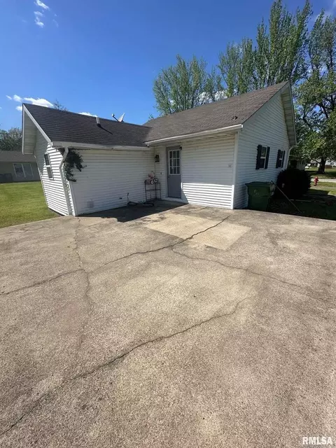 206 Benedict St, Valier, IL 62891 photo 19
