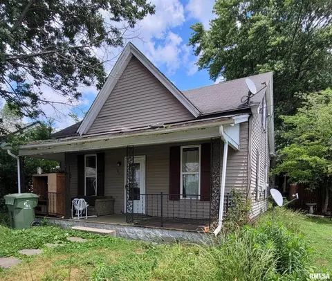 101 Warren St, Anna, IL 62906