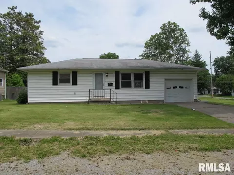 1105 Barham Ave, Johnston City, IL 62951