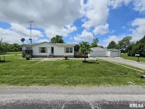 101 S Gum St, Belle Rive, IL 62810