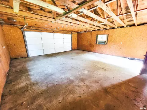 211 Adams St, Flora, IL 62839 photo 48