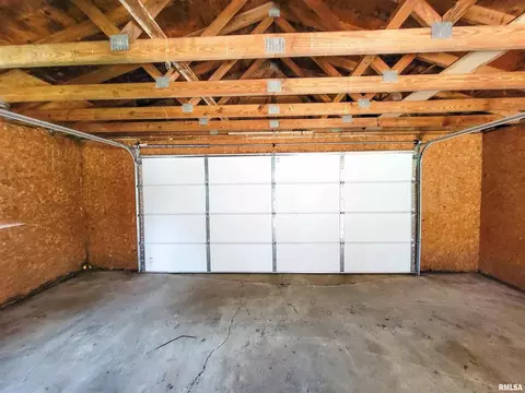 211 Adams St, Flora, IL 62839 photo 47