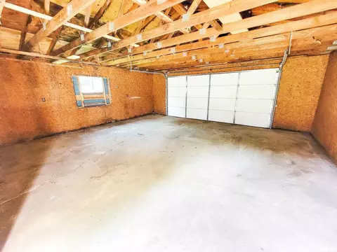 211 Adams St, Flora, IL 62839 photo 45