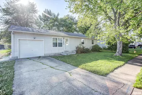 550 Kristy Dr, Centralia, IL 62801