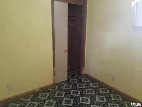 312 W Ernestine Ave, Christopher, IL 62822 photo 11